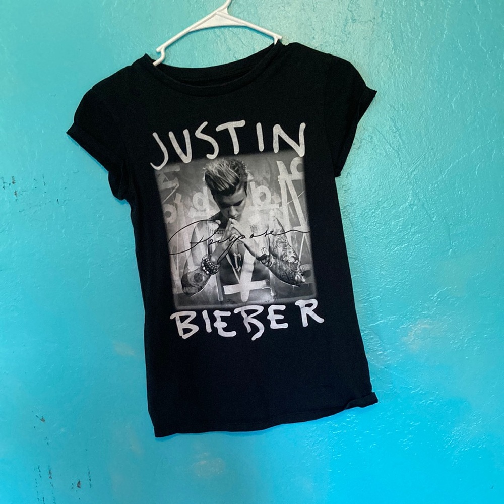 Justin Bieber shirt